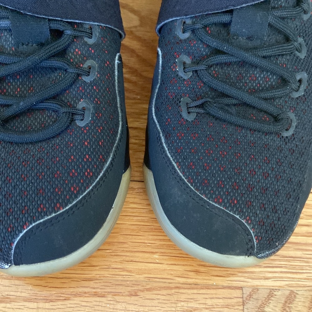 Nike Lebron Kids 14 Bred Mid Top GUC Sneakers - Picture 4 of 16